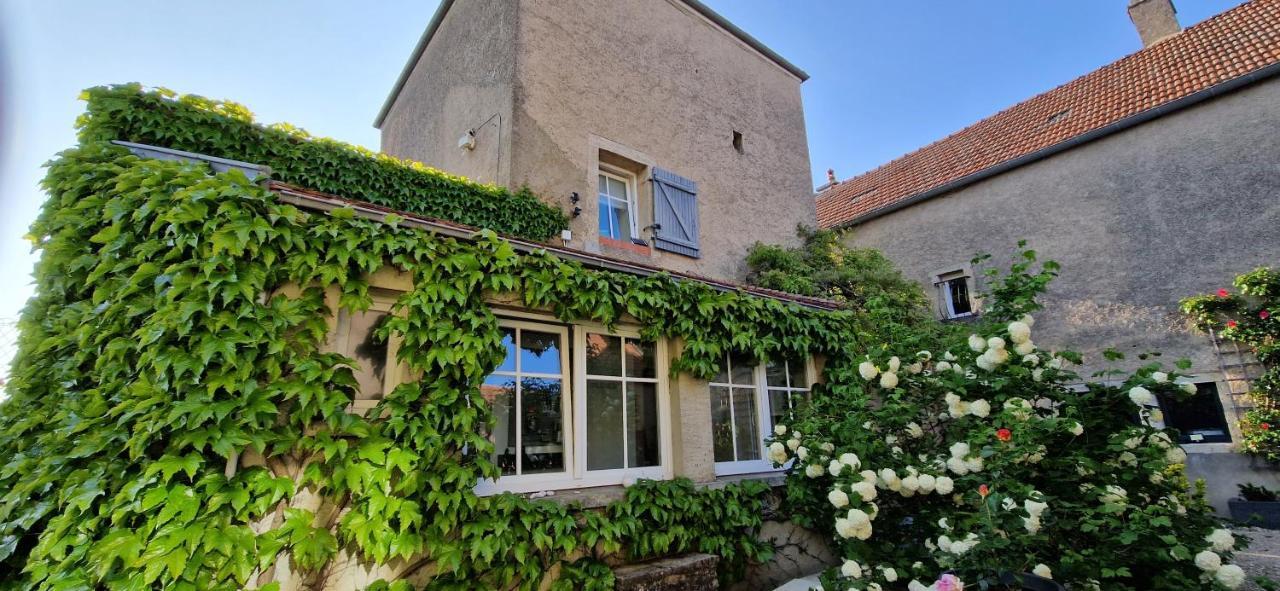 Villa La Tour Du 12 à Chamboeuf Extérieur photo